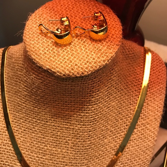 Jewelry - Picture 2 of 5